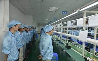 年纪轻轻为什么要去工厂打工 打工妹反问 不进厂你来养我吗